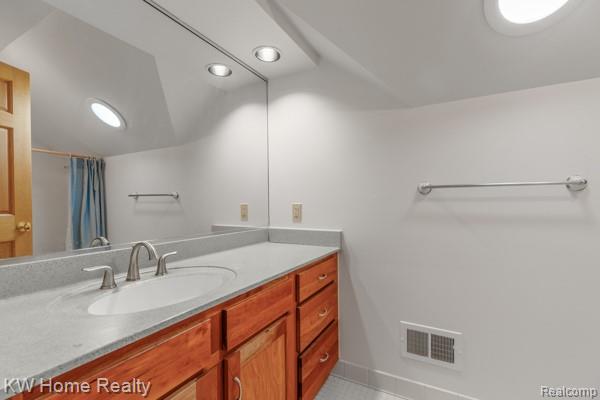4568 Rolling Ridge Road, West Bloomfield, MI 48323 — Photo 43