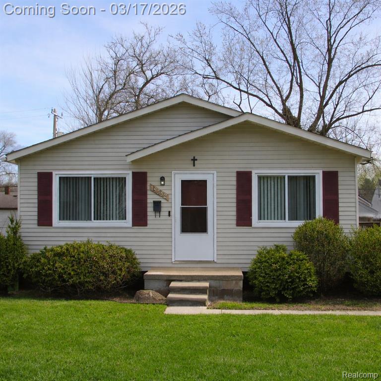 19552 Garfield, Redford, MI 48240 — front exterior