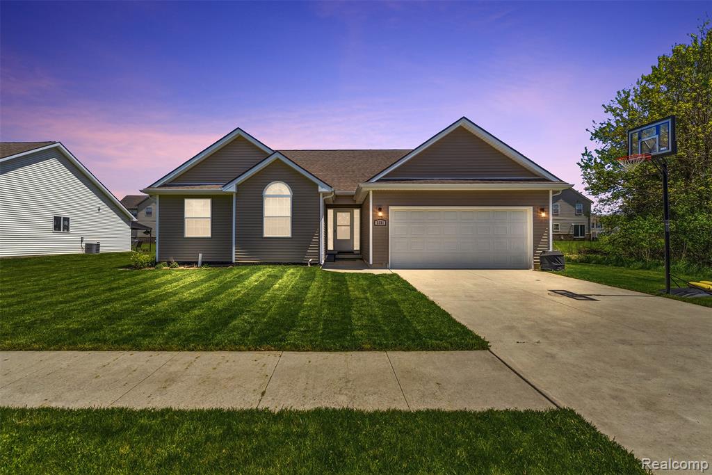 2261 Legacy Drive, Burton, MI 48519 — Photo 2