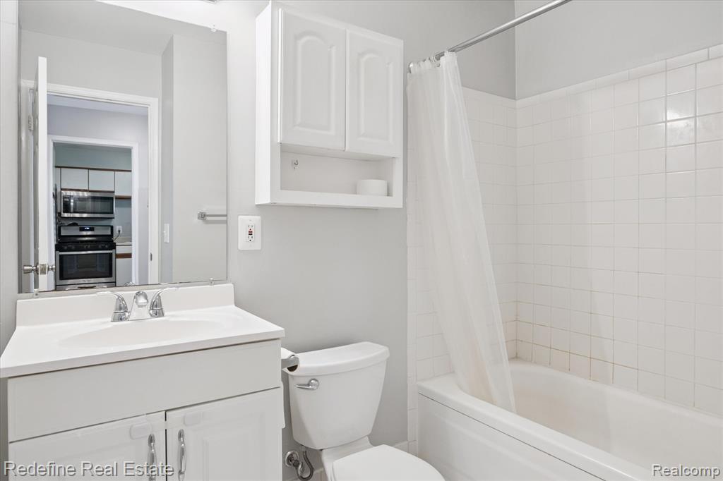 610 Saint Maron Place, Detroit, MI 48207 — Photo 16
