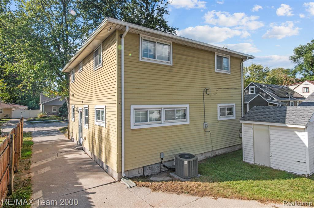 6363 McGuire Street, Taylor, MI 48180 — Photo 25