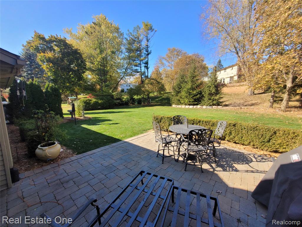 732 Rutgers Road, Rochester Hills, MI 48309 — Photo 32