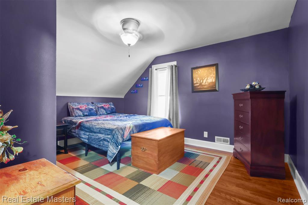 1303 BEARD Street, Port Huron, MI 48060 — Photo 18