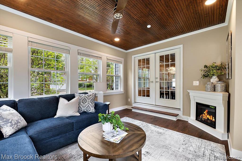 972 Oxford Street, Birmingham, MI 48009 — Photo 17