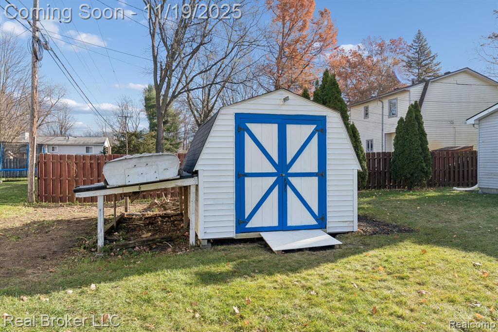 9665 Hilton Road, Brighton, MI 48114 — Photo 43