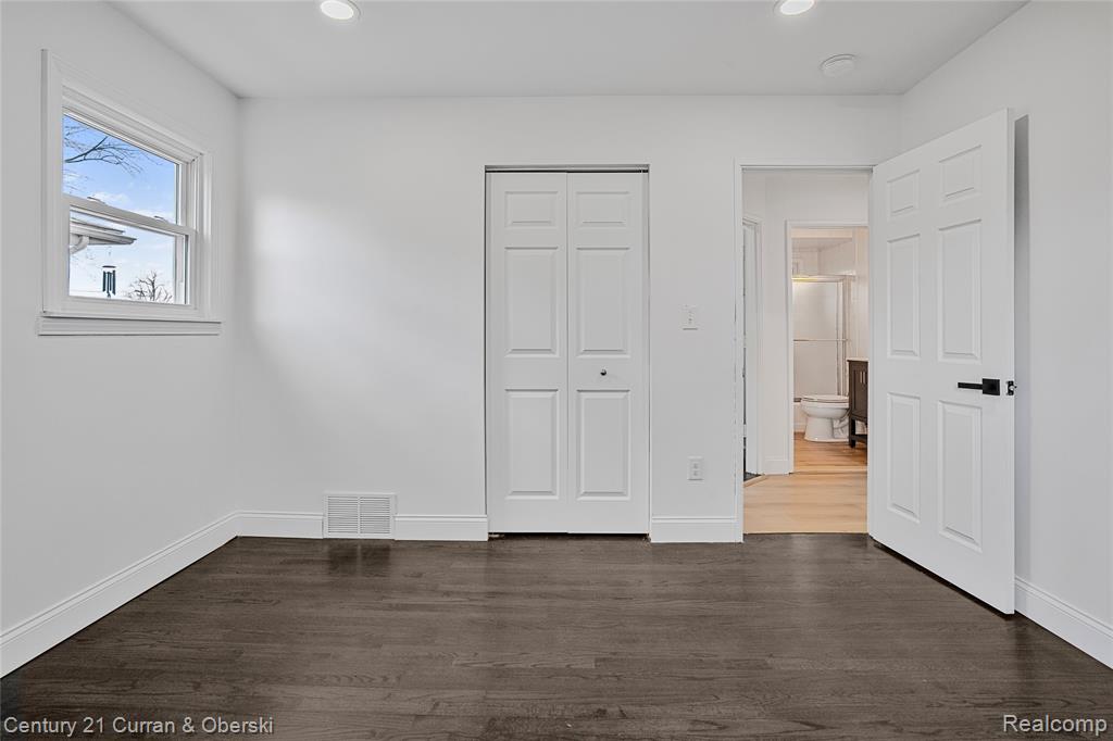 9025 Weddel Street, Taylor, MI 48180 — Photo 16
