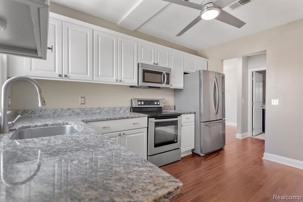 20084 RODEO COURT, Southfield, MI 48075 — Photo 10
