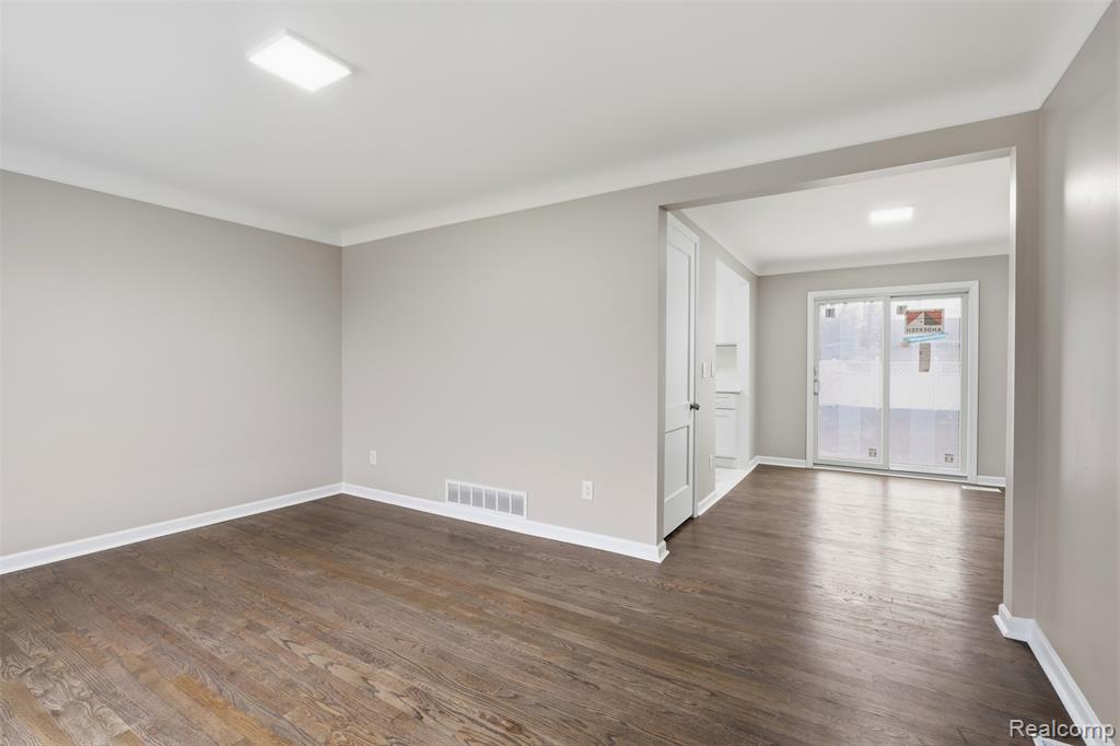 3050 Catalpa Drive, Berkley, MI 48072 — Photo 7
