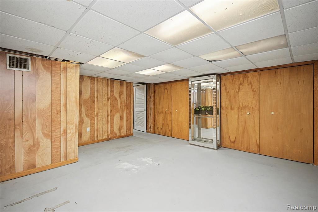 6380 Wellesley Terrace, Clarkston, MI — Photo 32
