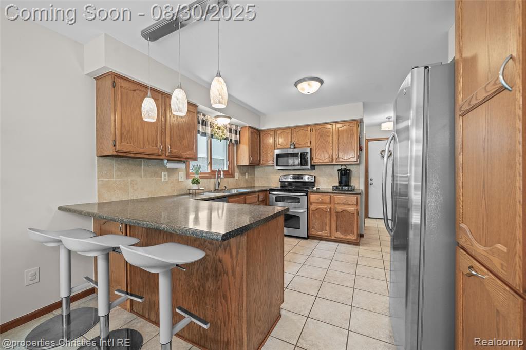 46502 Springhill Drive, Shelby Twp, MI 48317 — Photo 11