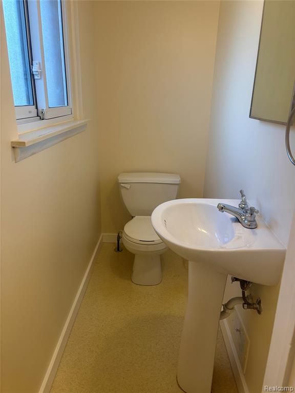 29248 Manchester Street, Westland, MI — Photo 11