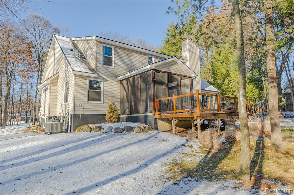 800 Grampian Avenue, Lake Orion, MI 48362 — Photo 38