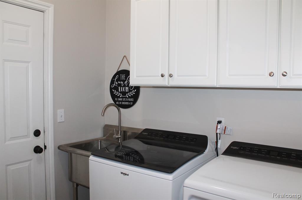 45679 N Stonewood Road, 58, Canton, MI 48187 — Photo 38