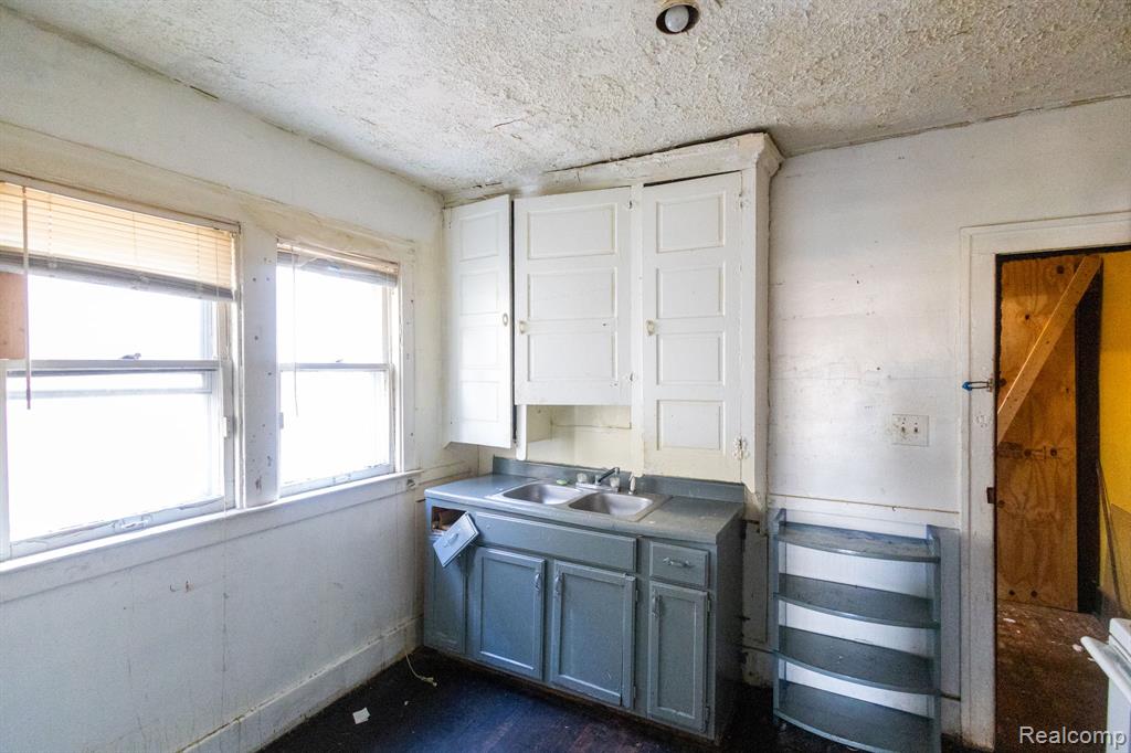 7505 Prairie Street, Detroit, MI 48210 — Photo 12