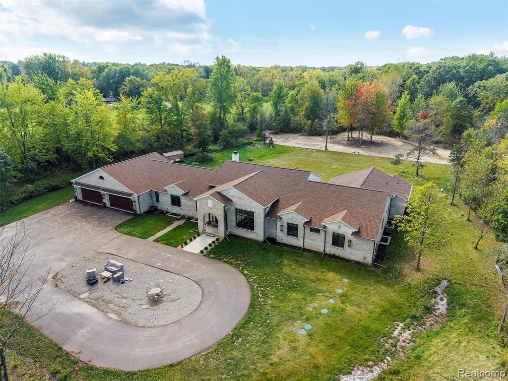 8799 S Rushton Road, South Lyon, MI 48178 — Photo 3