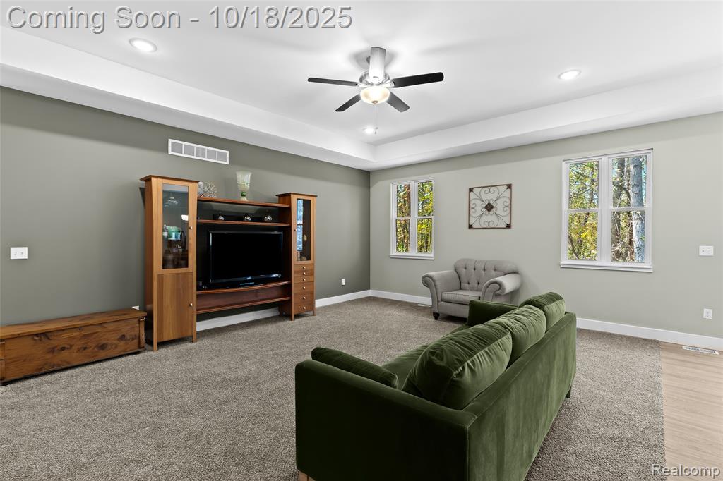3129 Harbor Pointe Circle, Fenton, MI 48430 — Photo 5