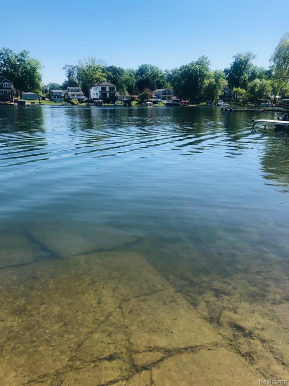 8396 Cooley Beach Drive, White Lake, MI — Photo 25