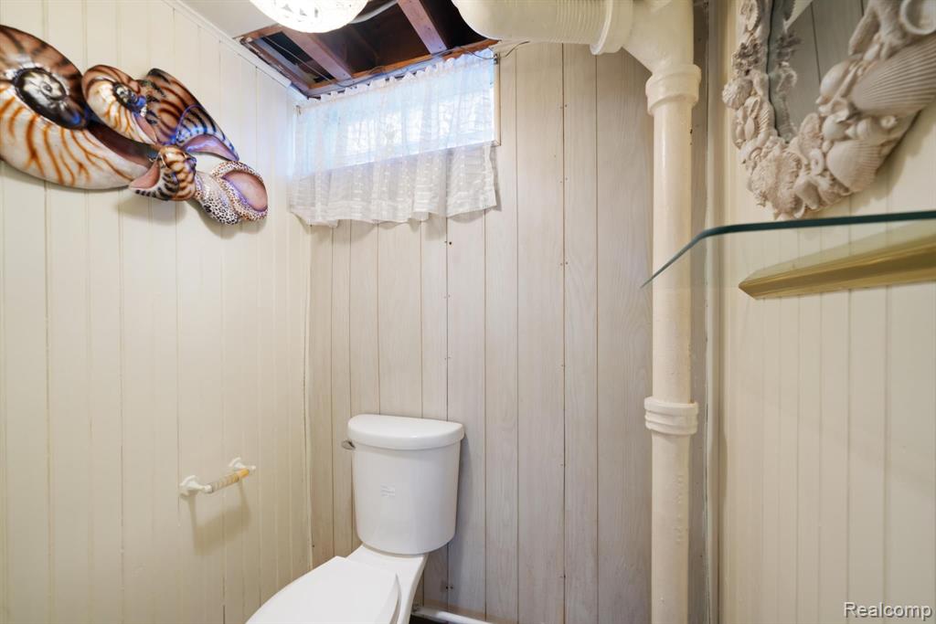 20400 PACKARD Street, Detroit, MI 48234 — Photo 27