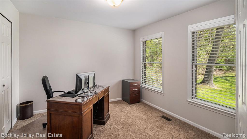 6858 CORRIGAN Drive, Brighton, MI 48116 — Photo 14