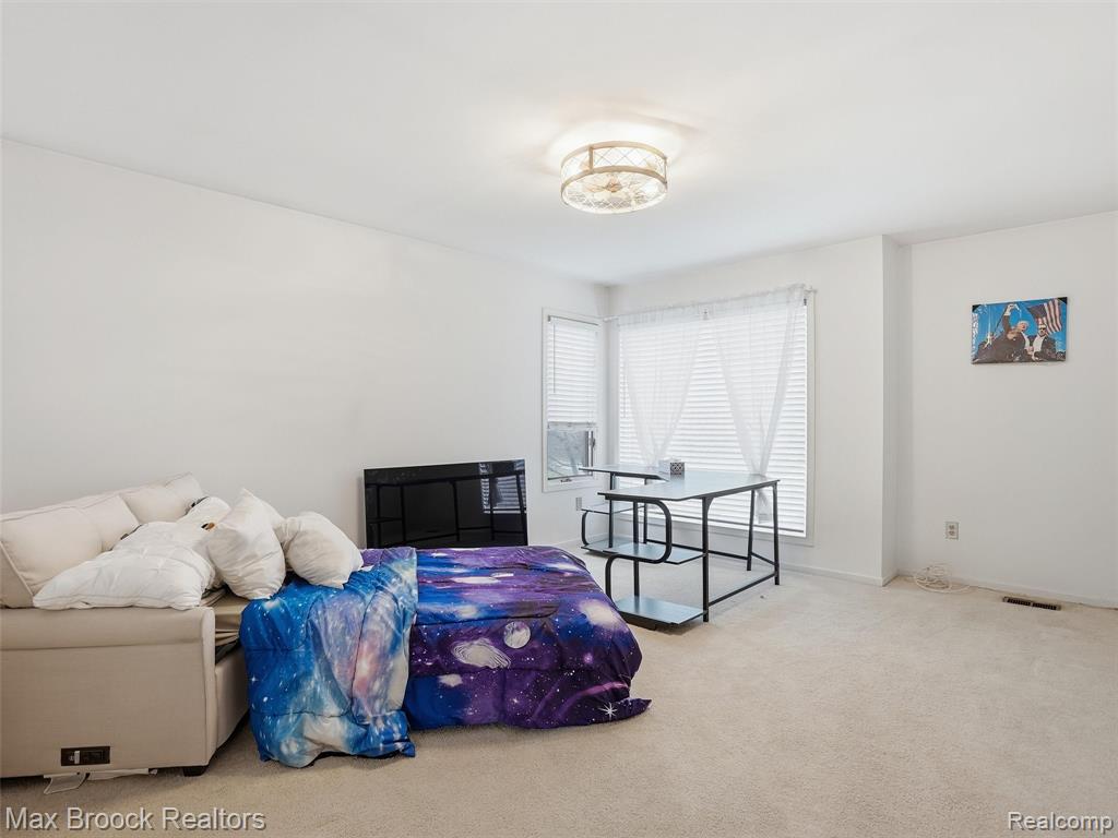 55618 Lordona Lane, Shelby Twp, MI 48315 — Photo 45