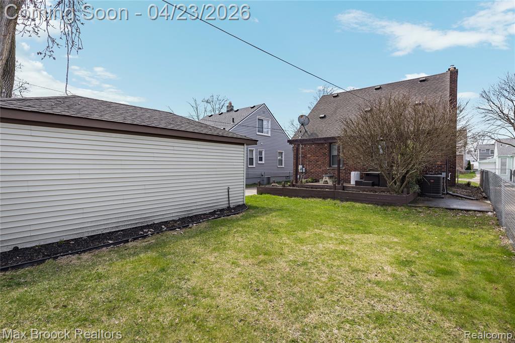 2048 Gardner Avenue, Berkley, MI 48072 — Photo 48