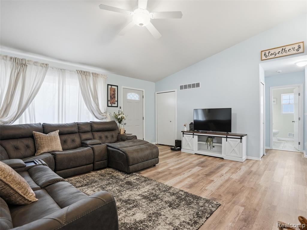 6199 Heyer Street, Romulus, MI 48174 — Photo 8