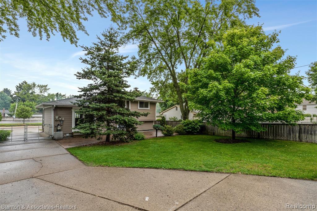 608 Woodlawn Avenue, Royal Oak, MI 48073 — Photo 31