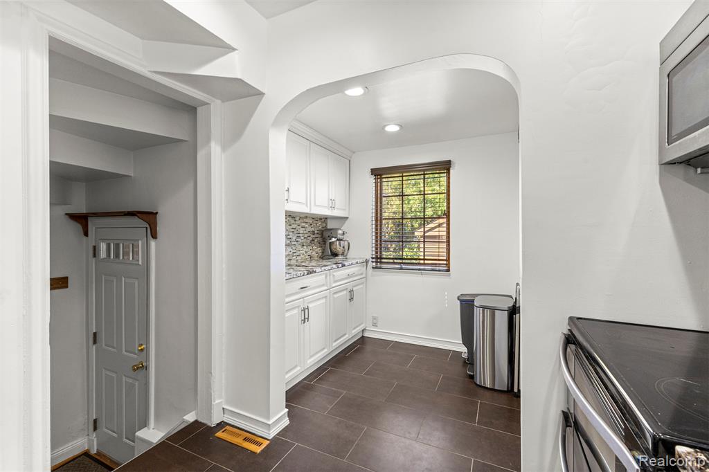 745 Beechmont Street, Dearborn, MI 48124 — Photo 24