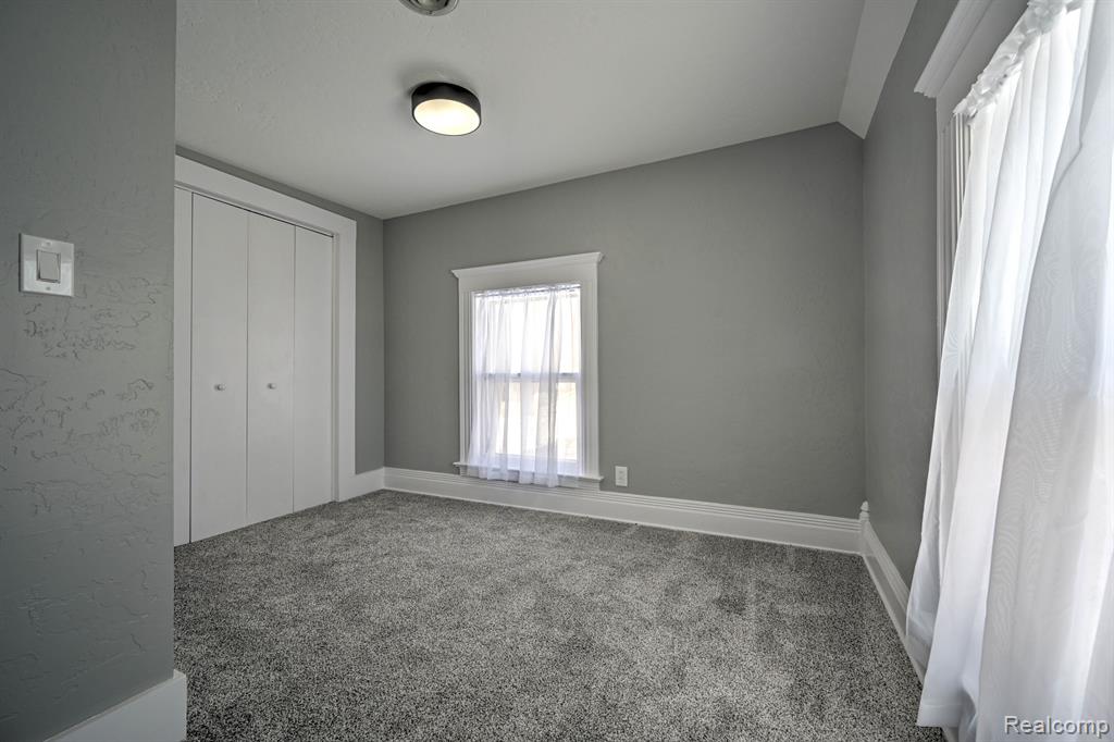 602 S BROAD Street, Holly, MI 48442 — Photo 46