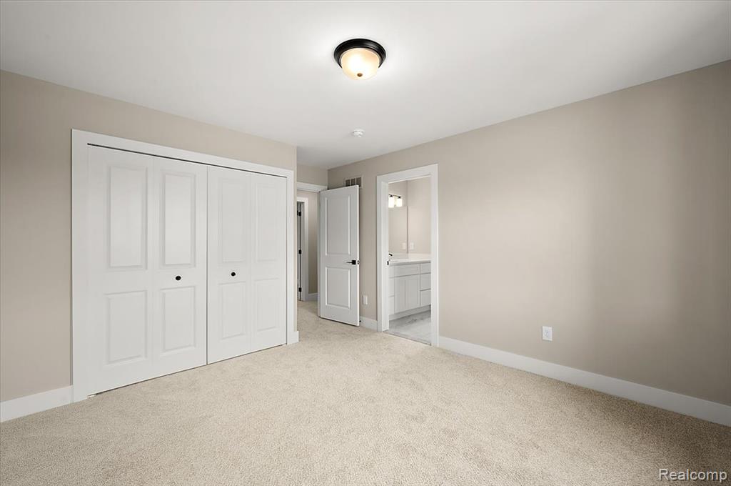 24318 Tullymore Drive, Macomb, MI 48042 — Photo 49