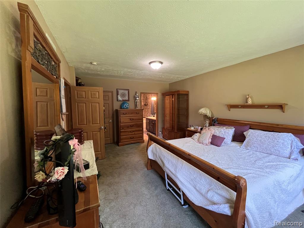 28524 Elwell Road, Belleville, MI 48111 — Photo 45