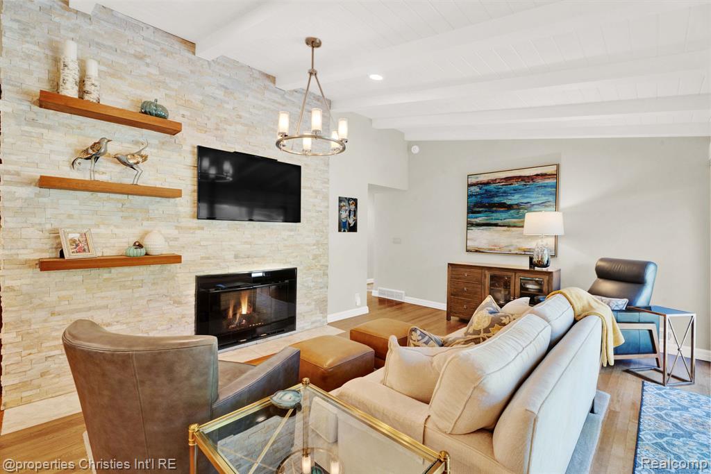 19418 Warwick Street, Beverly Hills, MI 48025 — Photo 24