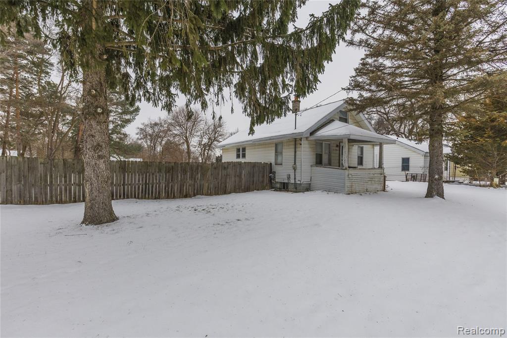 11493 Dexter Street, Clio, MI 48420 — front exterior