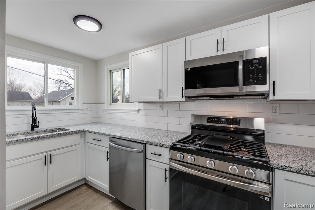 50 E NEVADA Street, Highland Park, MI 48203 — Photo 10