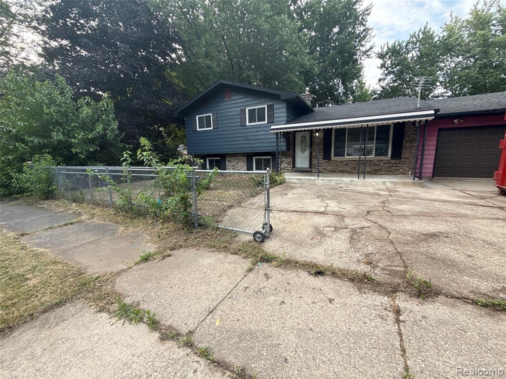 3308 Spring Valley Drive, Flint, MI 48504 — Photo 26