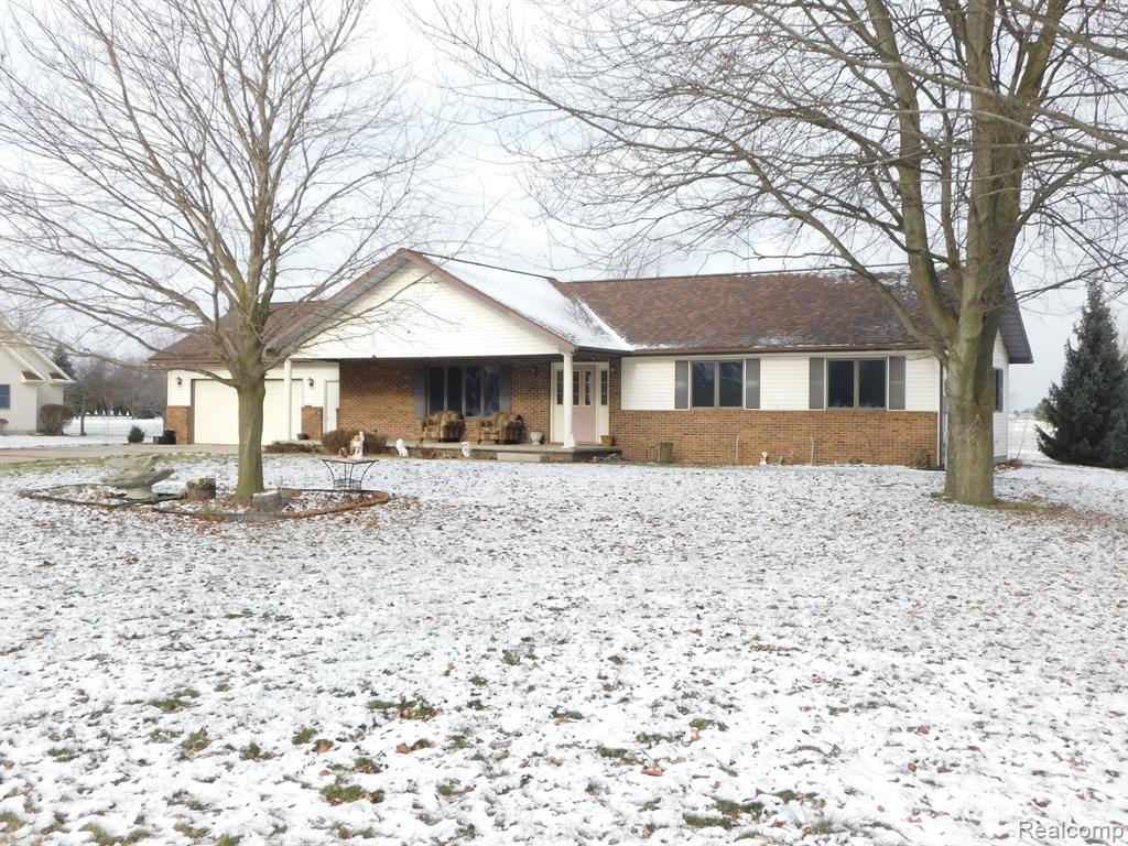 410 GOLF VIEW Drive, Sandusky, MI 48471 — front exterior