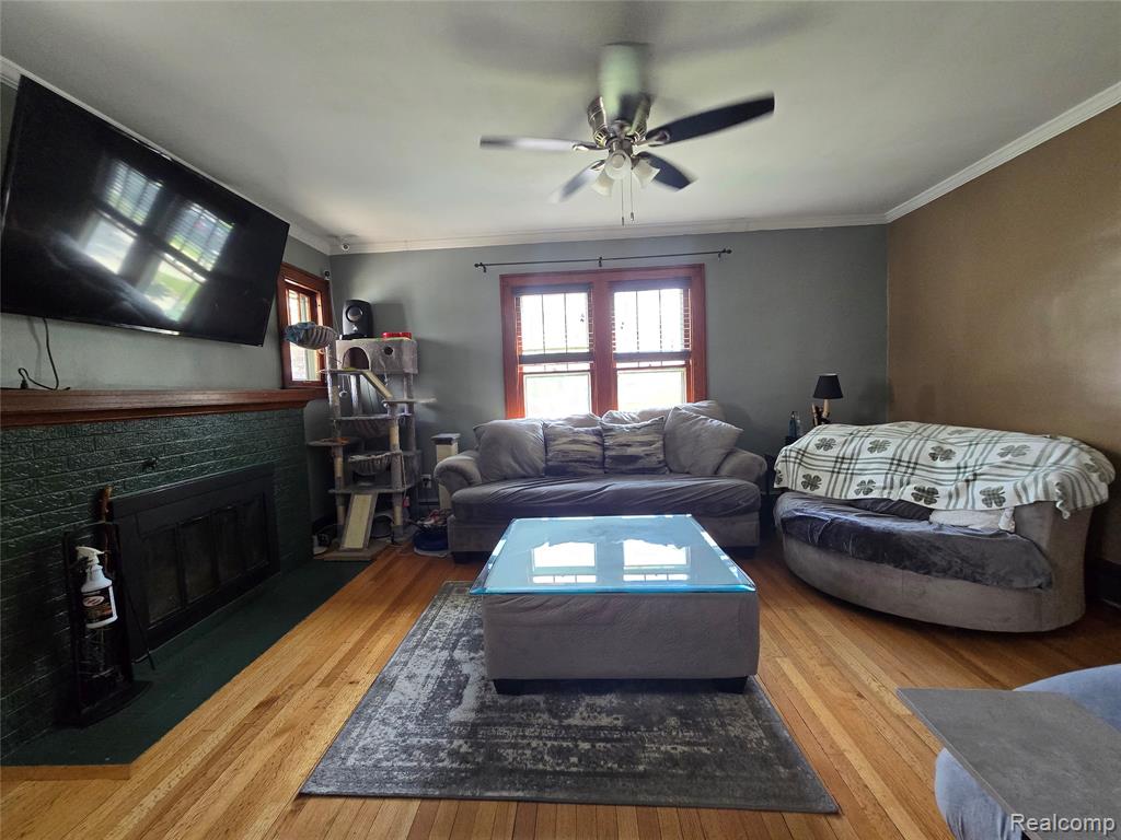 22911 Maple Avenue, Farmington, MI 48336 — Photo 7