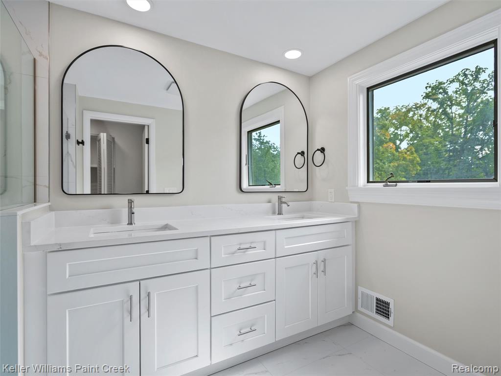 5925 Oakland Valley Drive, Rochester, MI 48306 — Photo 26