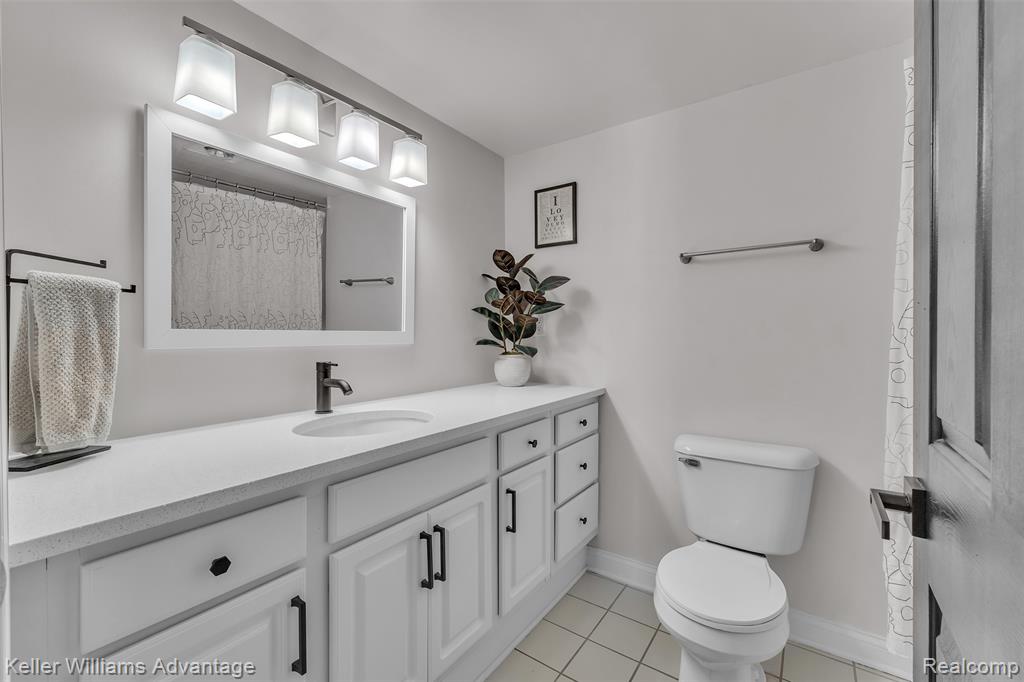 770 Deer Street, 303, Plymouth, MI 48170 — Photo 16