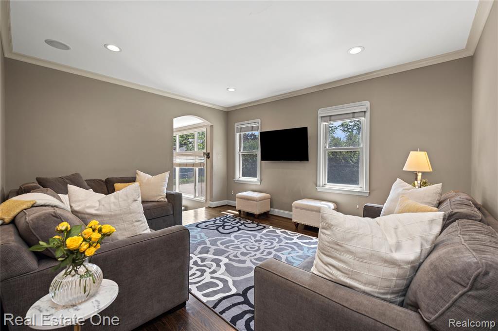 8124 Huntington Road, Huntington Woods, MI — Photo 16