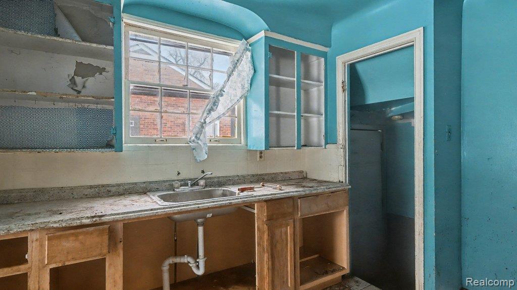 5985 Woodhall Street, Detroit, MI 48224 — Photo 8
