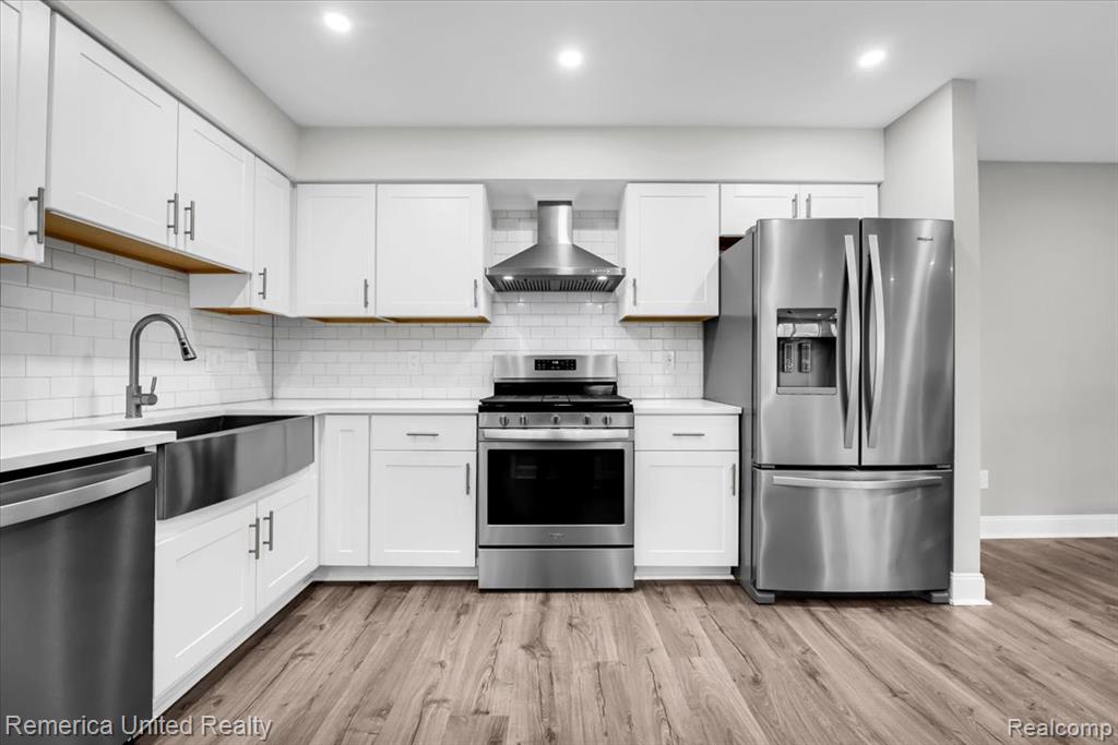7968 Lawrence, West Bloomfield, MI — Photo 16
