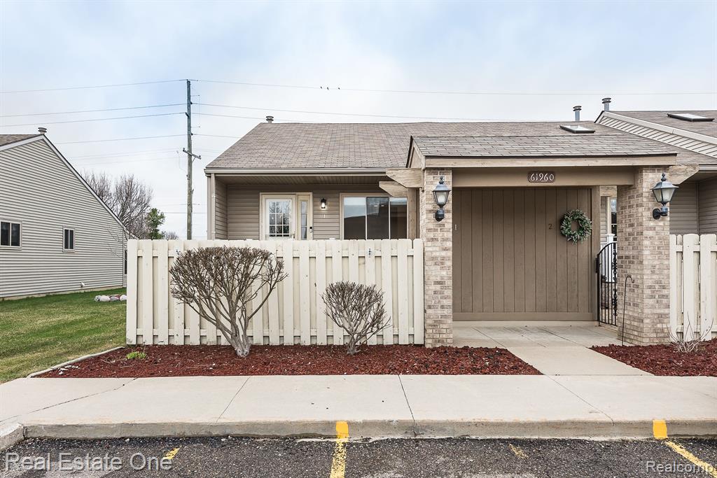 61960 ARLINGTON Circle, 1, South Lyon, MI 48178 — front exterior