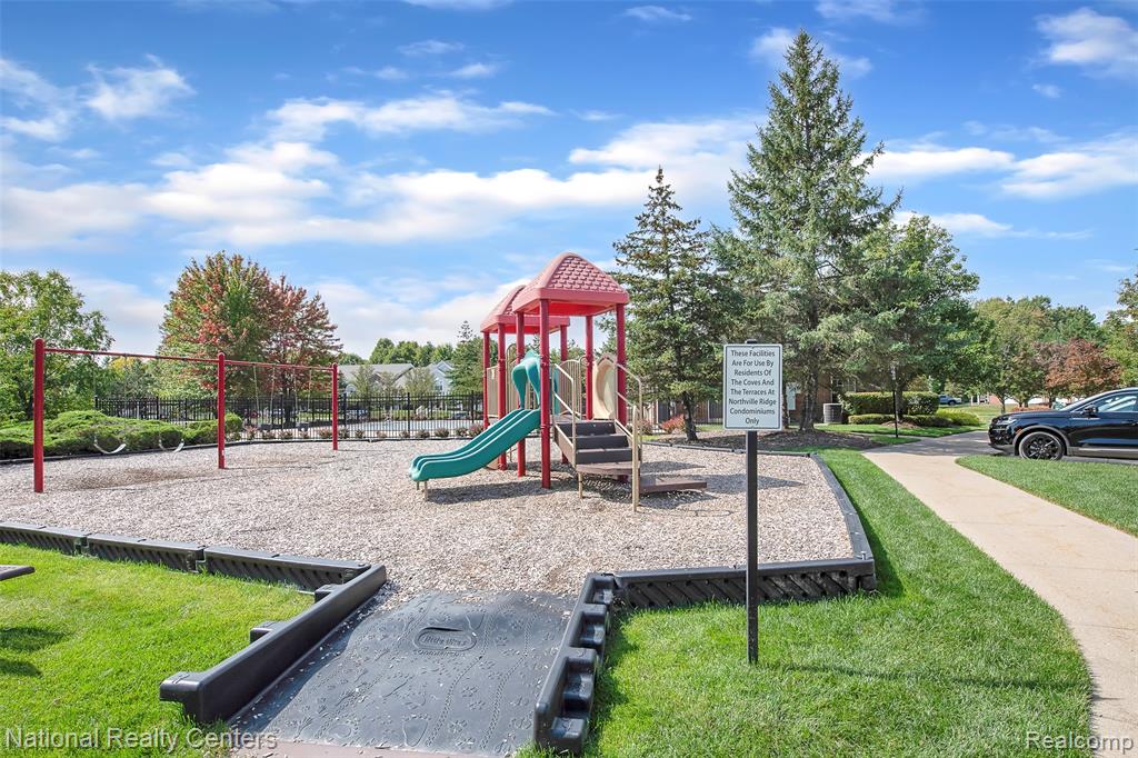 49455 N Glacier Avenue, 43, Northville, MI 48168 — Photo 54