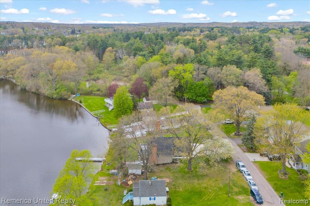 999 Lakeside Drive, Brighton, MI 48116 — Photo 37