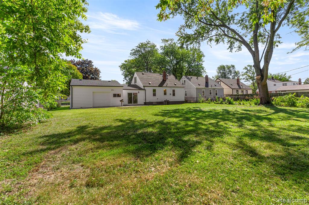 5925 Gilman Street, Garden City, MI — Photo 41