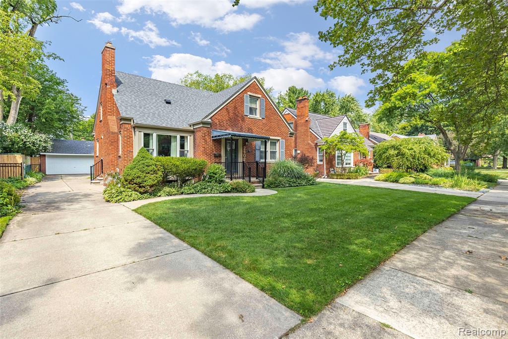 26021 Berkley Avenue, Huntington Woods, MI — Photo 3