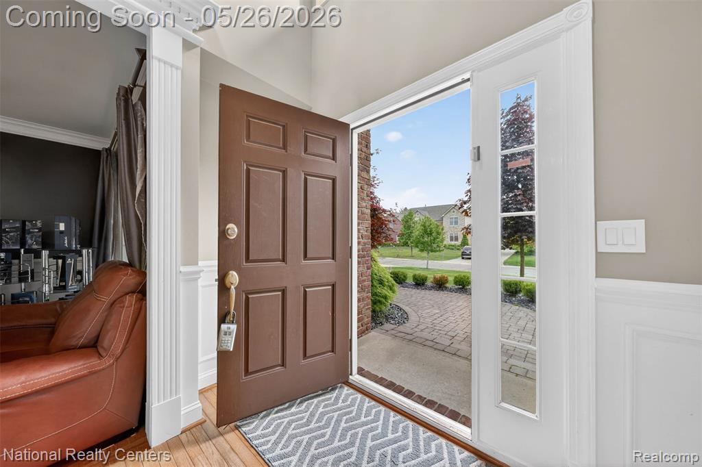 45907 Riviera Drive Drive, Northville, MI 48168 — Photo 5