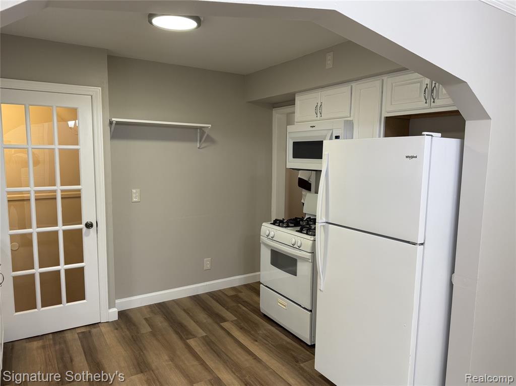 9509 Lakepointe Street, Detroit, MI 48224 — Photo 10