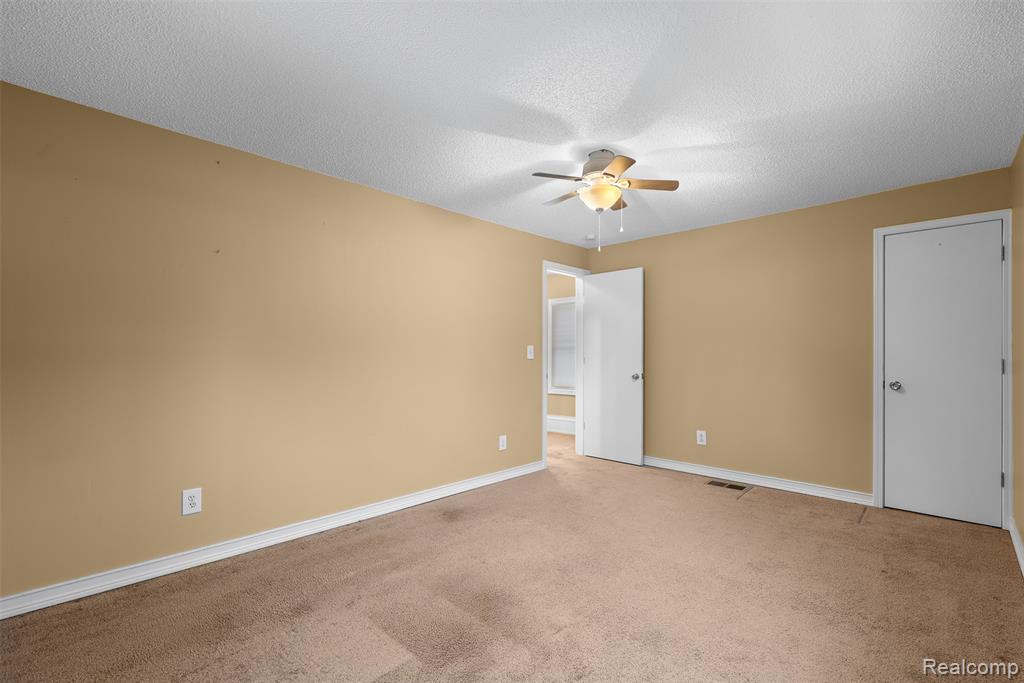 4205 Harding Street, Dearborn Heights, MI 48125 — Photo 24
